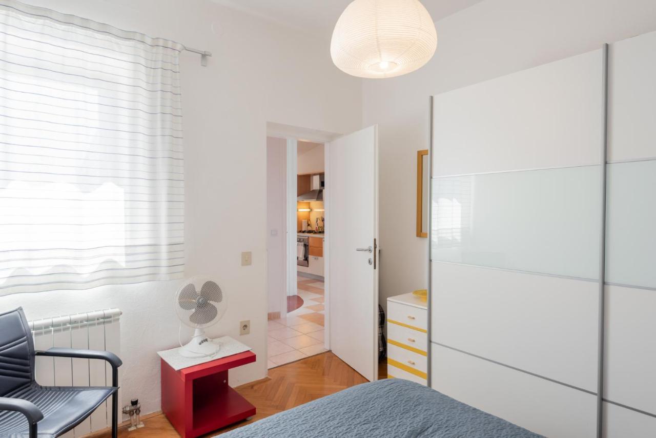 Apartment Anna 2 Pula Exterior photo
