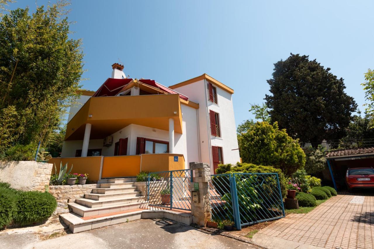 Apartment Anna 2 Pula Exterior photo